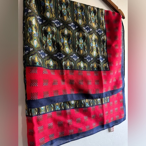 Ann Klein - Wool Scarf - Picture 2 of 5